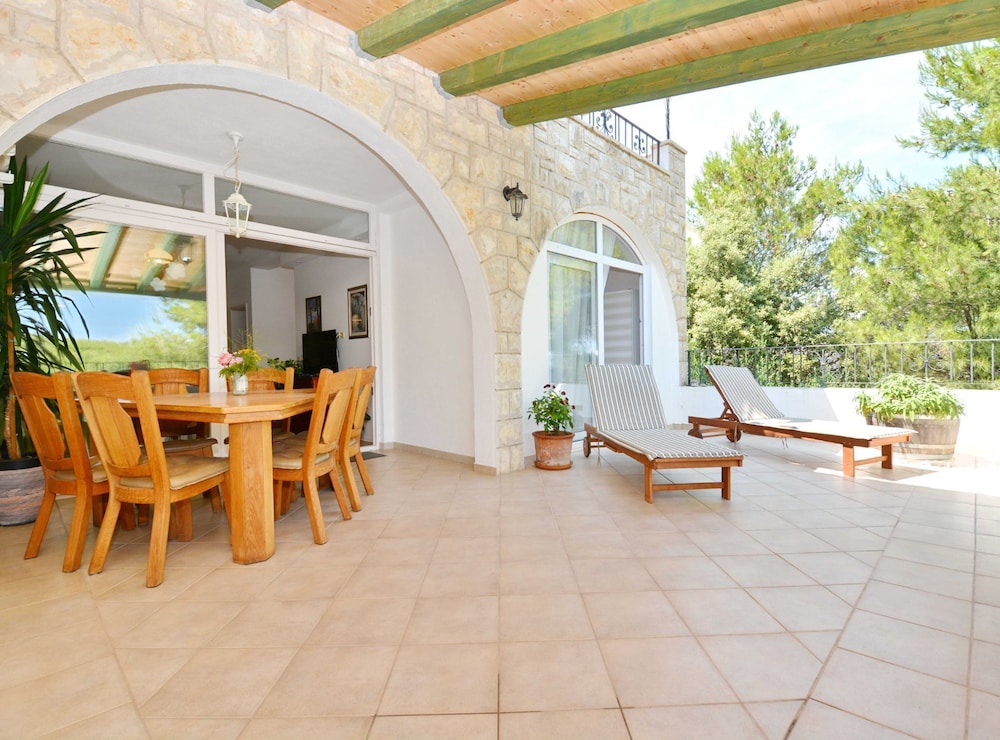 Blissful Bay Apartments Vrboska