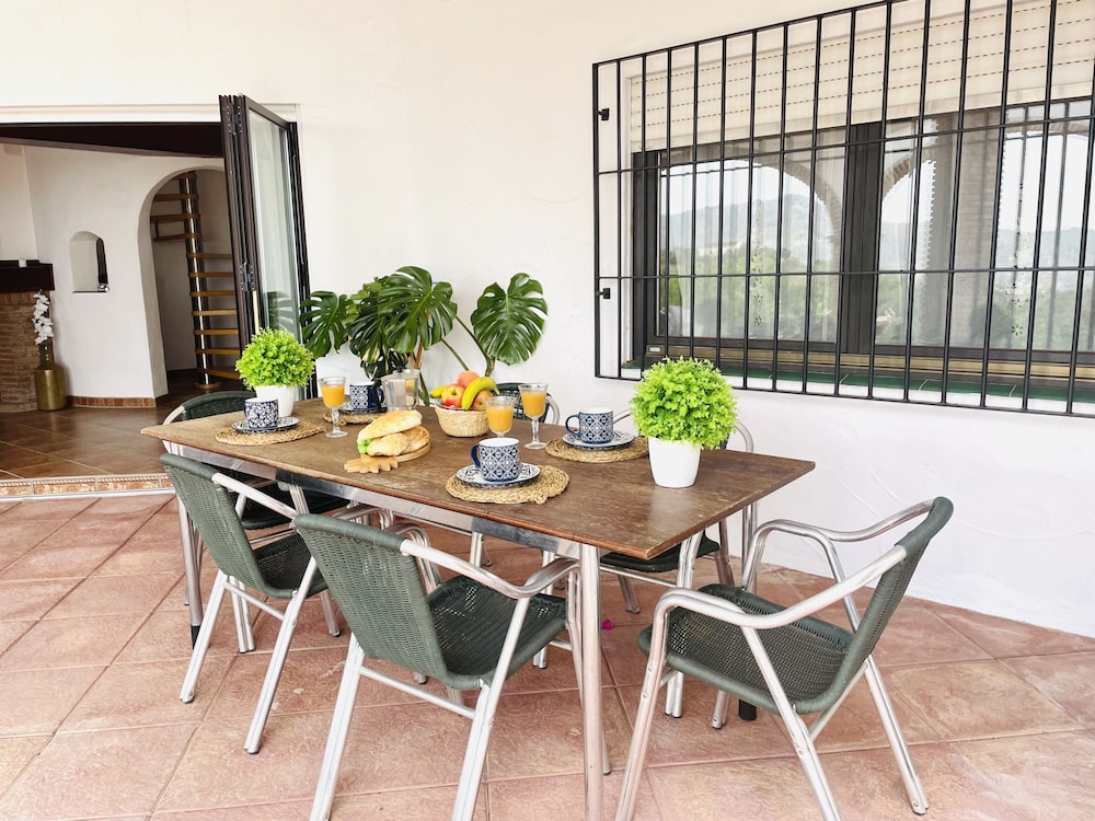 Casa Rural Comares con Piscina Privada by At Home