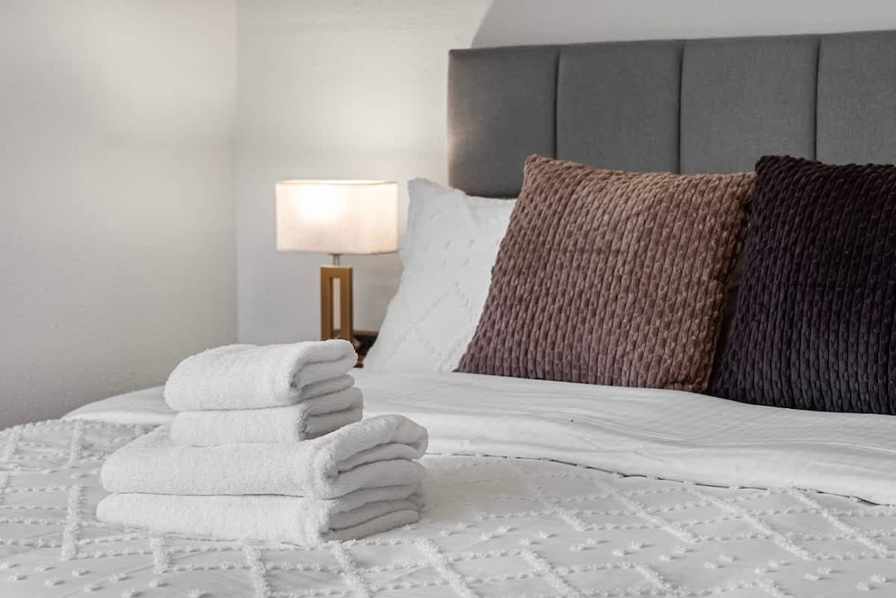 East SJ Entire 4Br Home Quiet