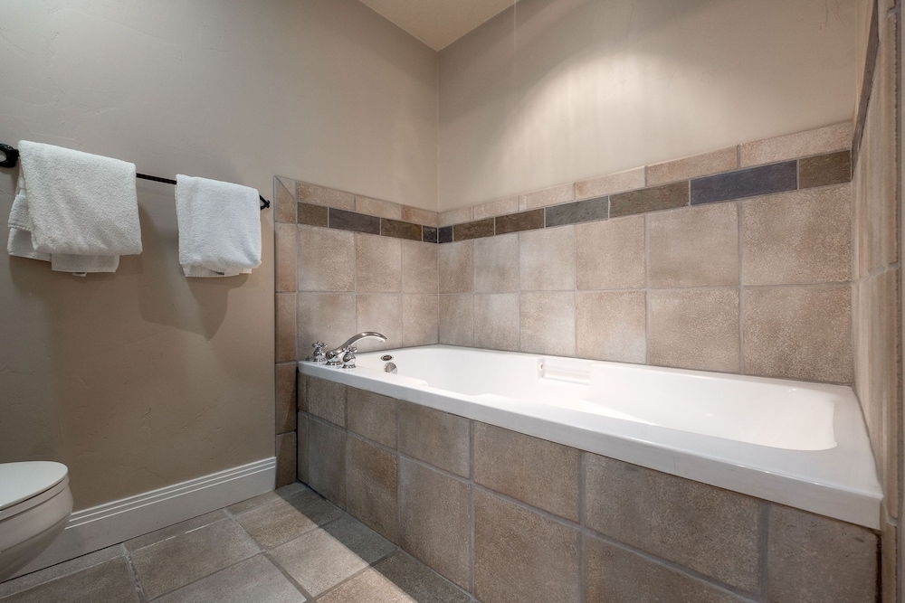 Park City Ski Resort - Town Pointe Condos