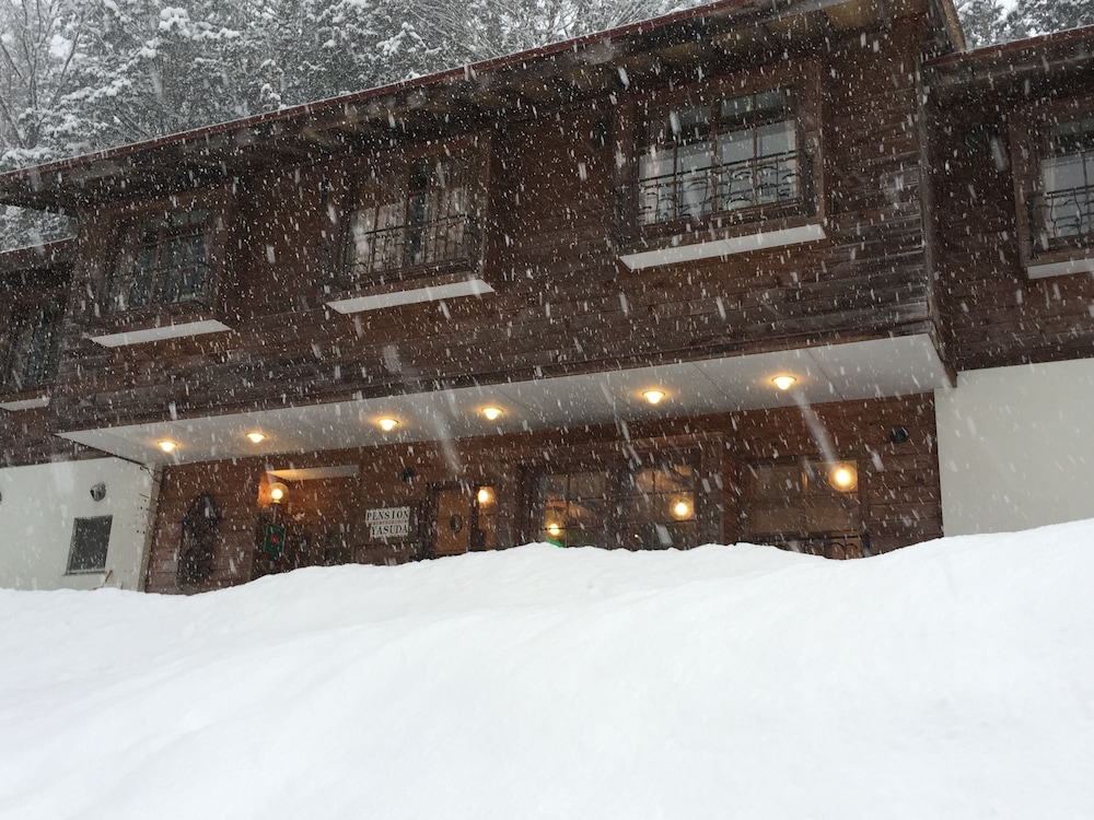Inn of Amigos Yasuda Pension