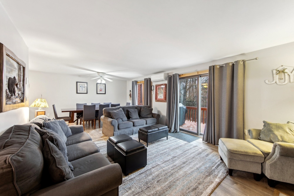 Tannery 64h - Family Retreat With Modern Comforts 3 Bedroom Townhouse by The Summit at Gore Mountain