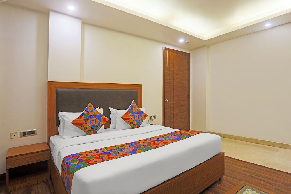 Fabhotel Star Inn