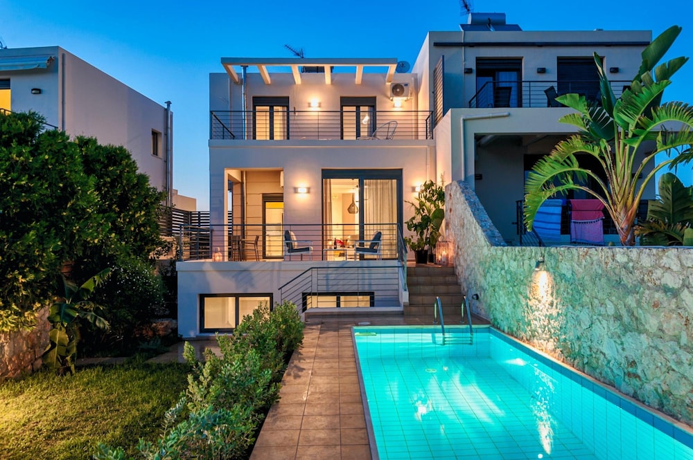 Villa Anemi in Sternes view 4