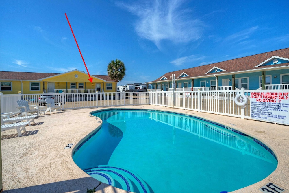Stylish 2BR Coastal Getaway w/ Pool & Prime Location Lazy Fun