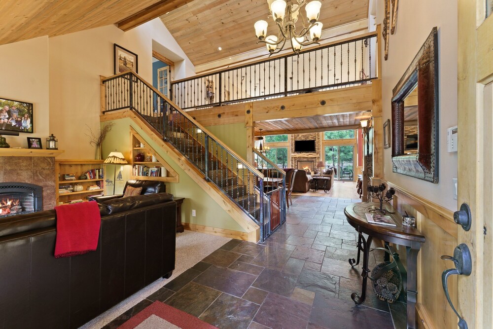 4 Red Fir 6 Bedroom Home