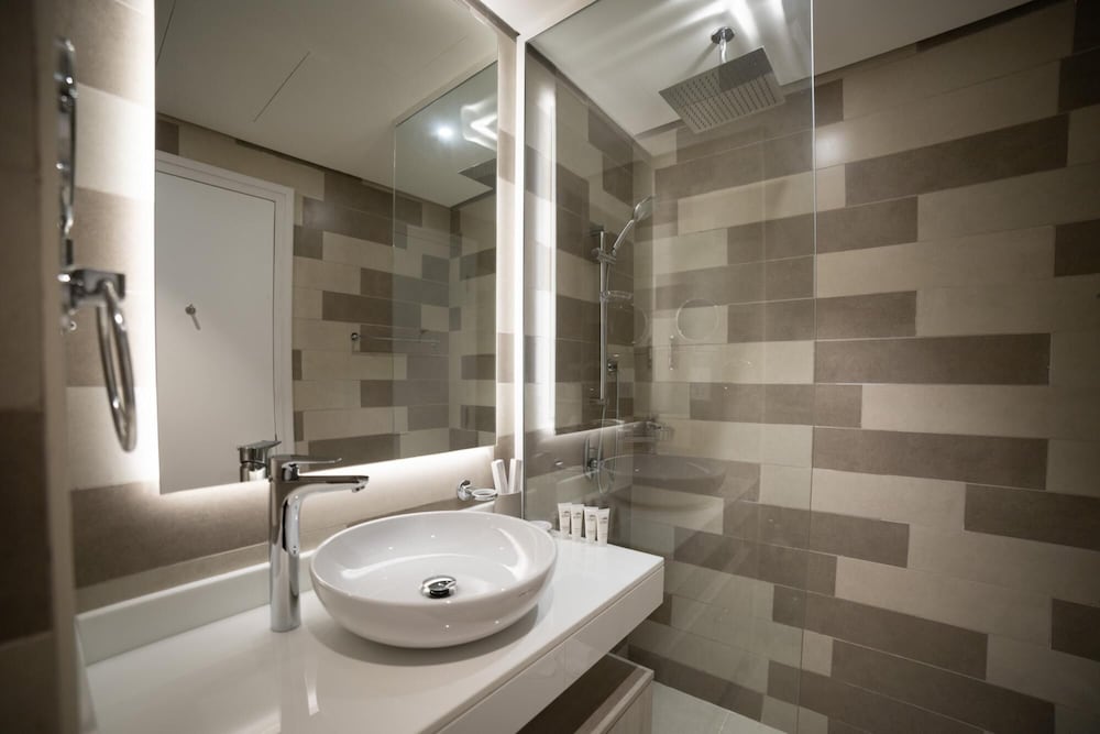 Signature Studio W Full Sea View on Palm Jumeirah