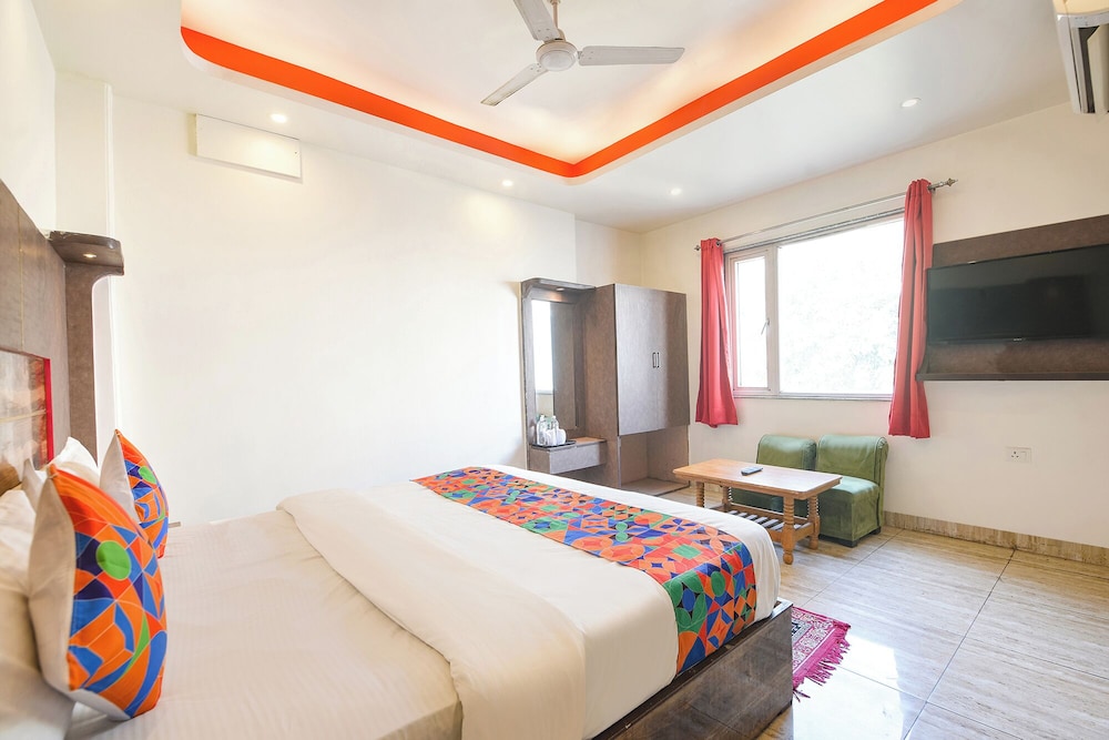 Fabhotel Dev Residency