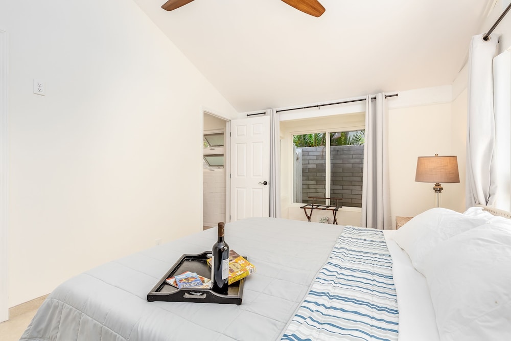 Tranquil Marina Front Pool House Resort