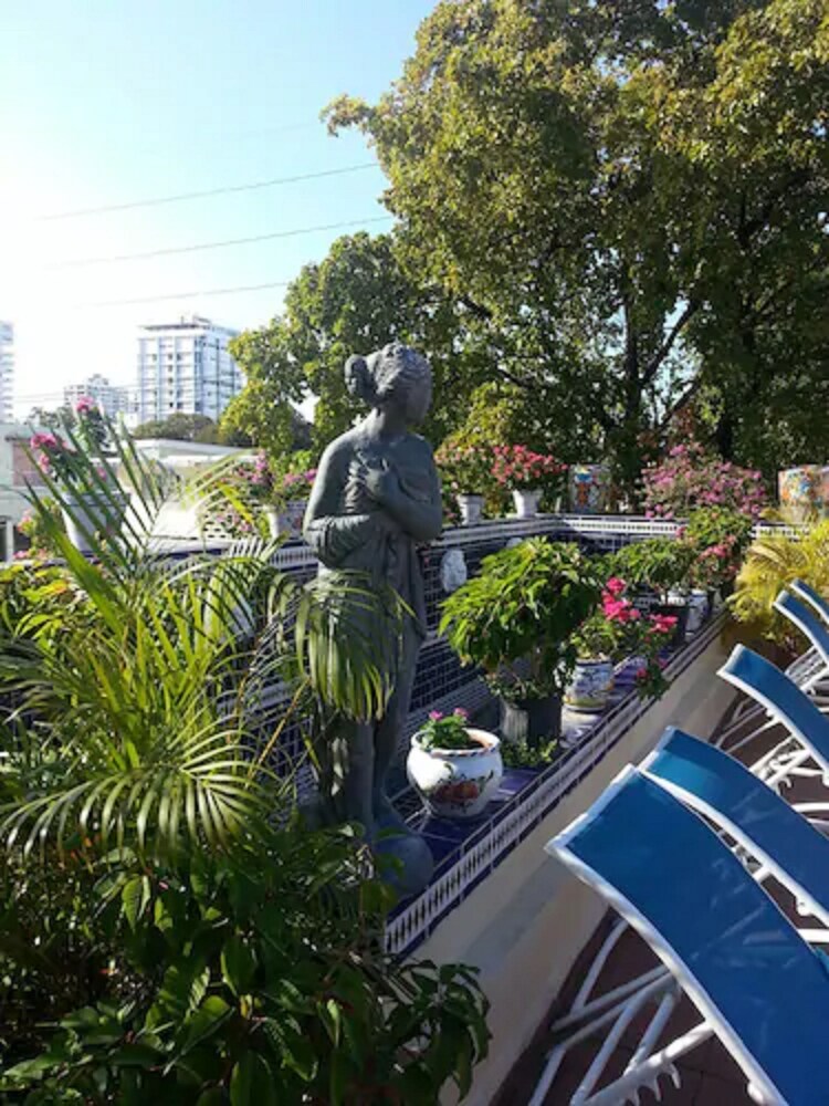 Hotel Iberia - Property Image 4