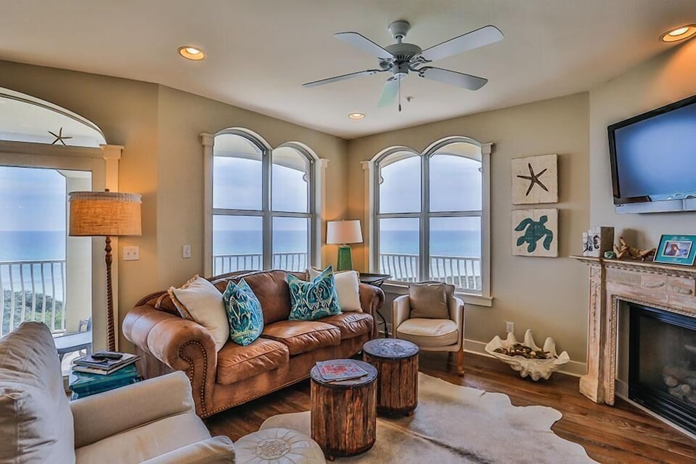 3 by the Sea 3 Bedroom Holiday Home by Five Star Properties