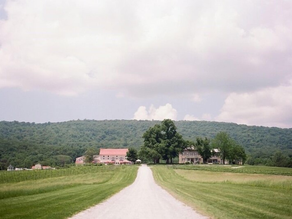 Inn at Springfield Manor