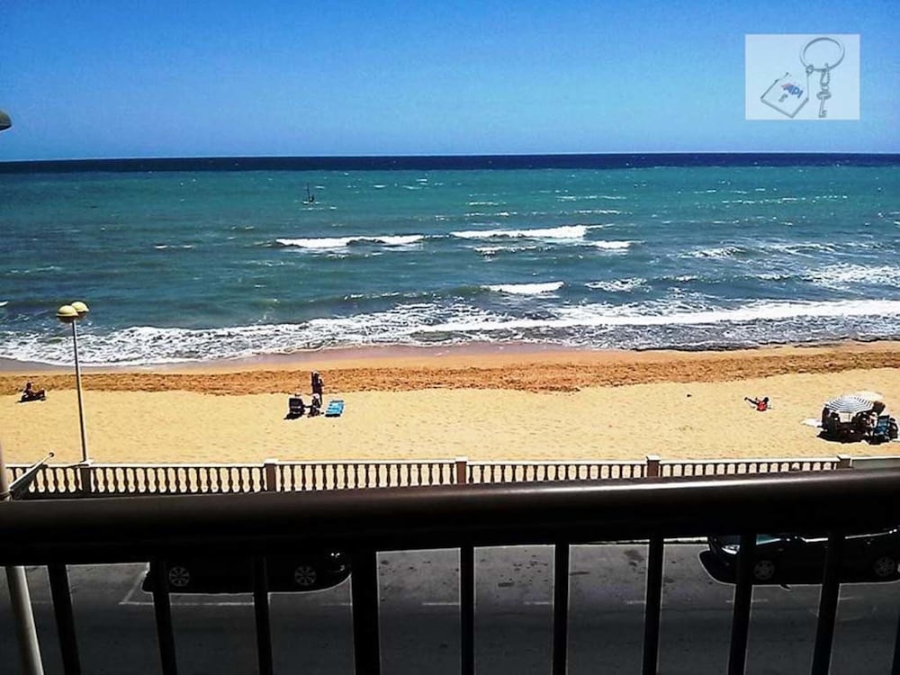 Hotel 2 Bedrooms Beaches View Apartment - Image 1
