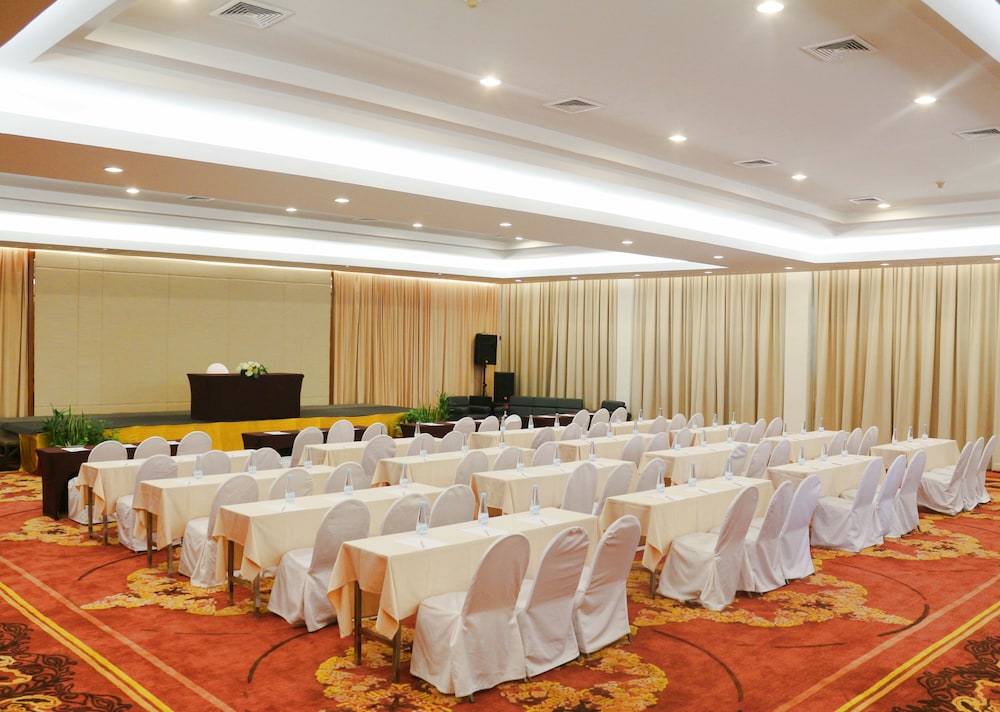 meeting & event spaces