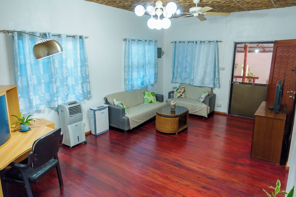 Silang Beach Resort and Diving
