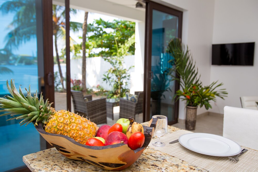 Bella Luna Beach House #227462