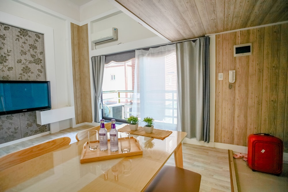 Tongyeong Iris Pension