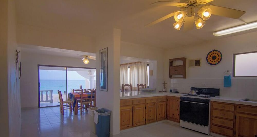 Playa Encanto Scenic Gem Ocean Front Home