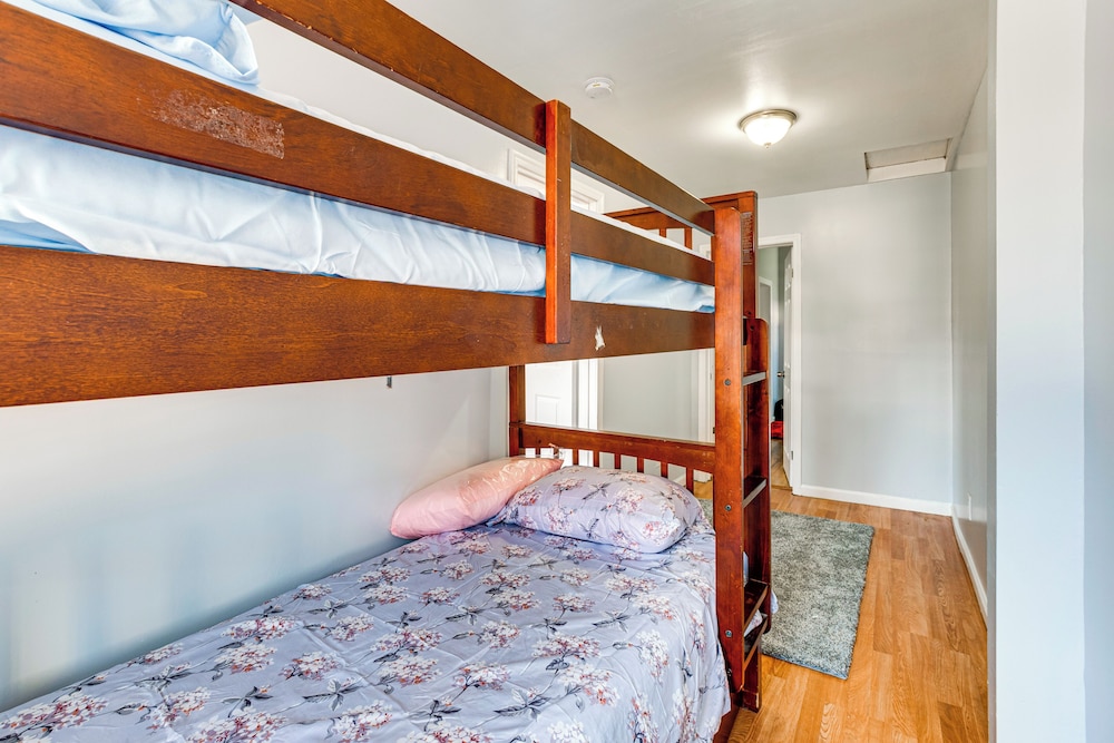 8 Mi to Nyc: Pet-friendly Apt in Jersey City!
