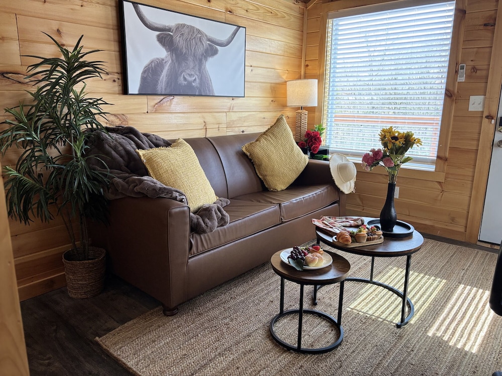 Sojourn Lodging