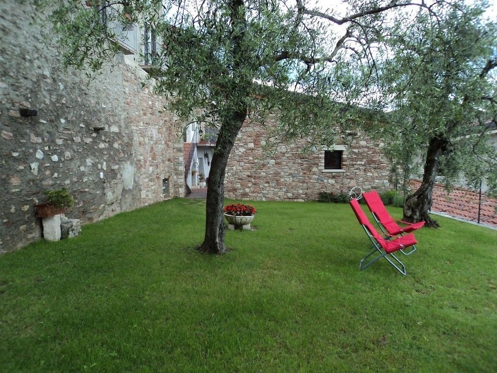 Photo 26