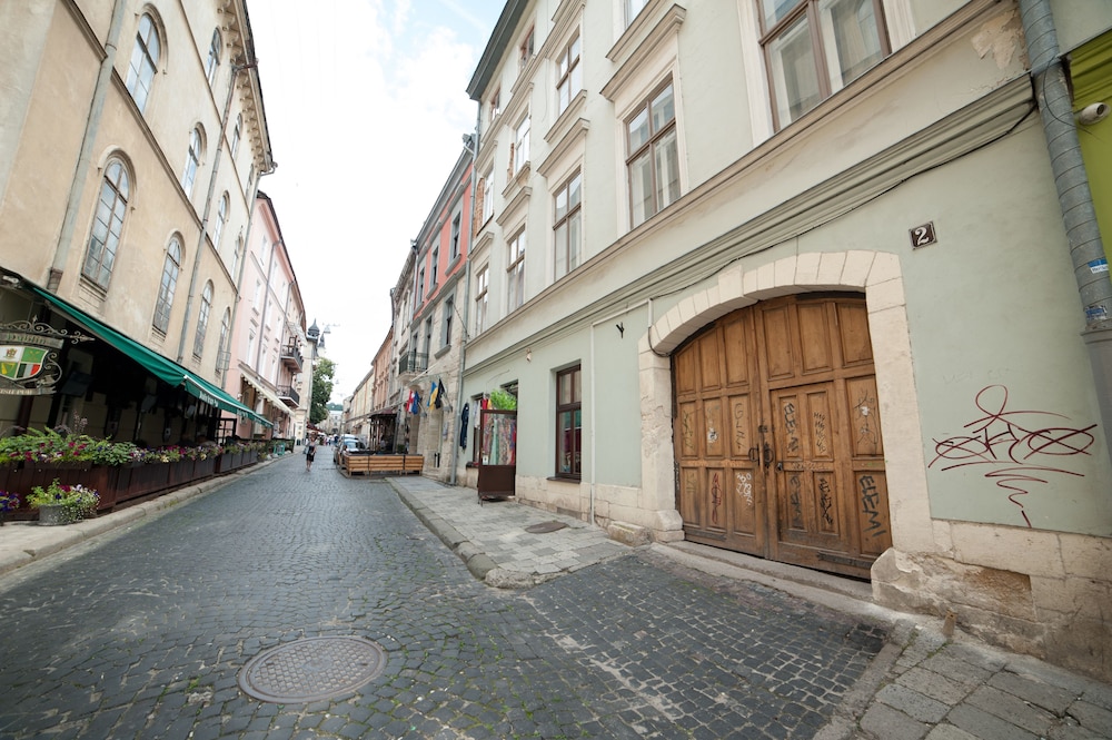 ASAO Apartments Walking Center Zone