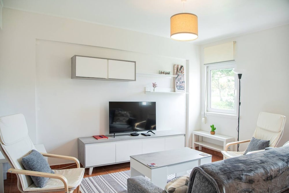 Peaceful and Serene 3 Bedroom Apartment in Lisbon