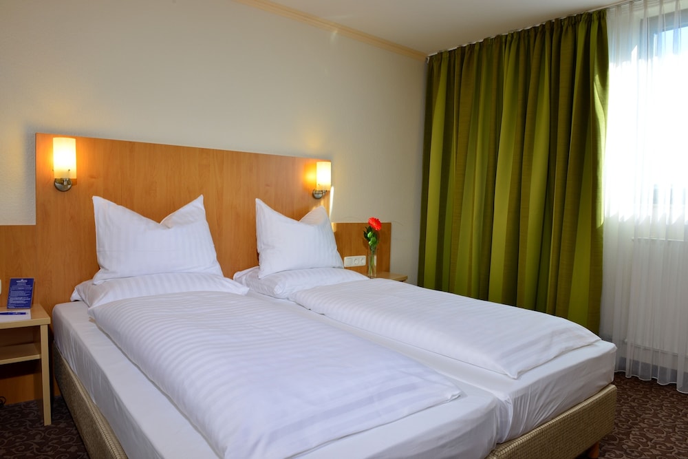 PLAZA INN Leonberg - Property Image 40