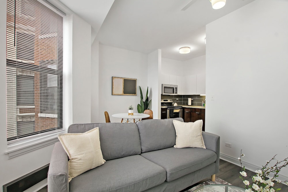 Cozy Studio - Del Prado 817