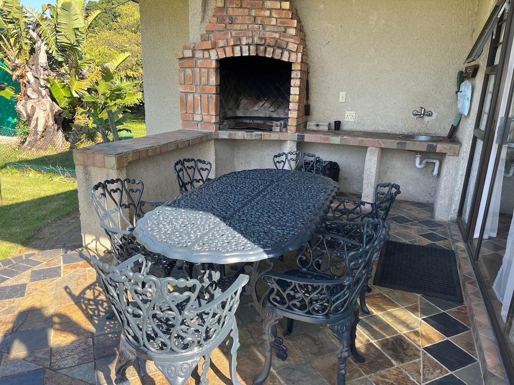 Sandpebbles Estate