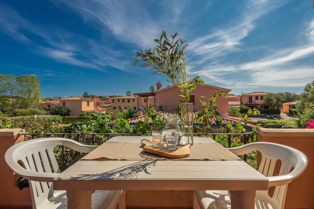 San Teodoro Apartments