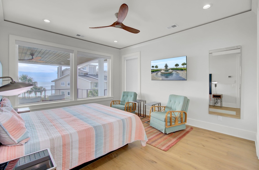 7 Beachwood East by Avantstay Steps to the Beach Ocean Views Hot Tub 7bdr