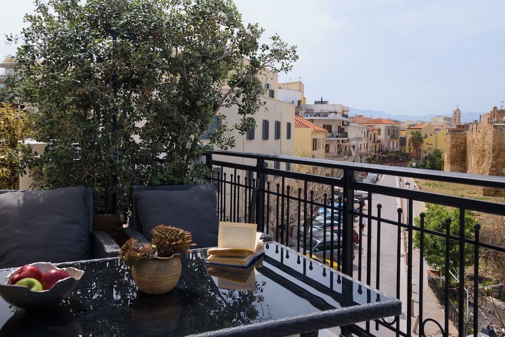 Nival Luxury Suites