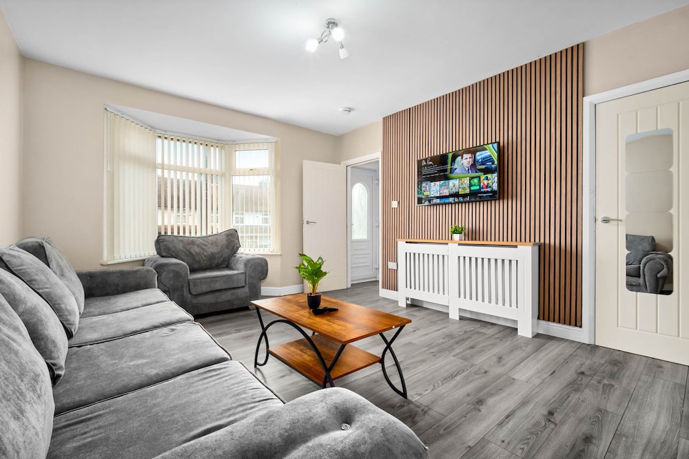 3br-sleeps6-parking-familyfriendly-nearastonvilla
