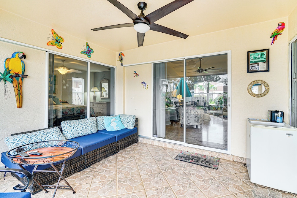 4 Mi to Public Beach: Cape Coral Paradise!