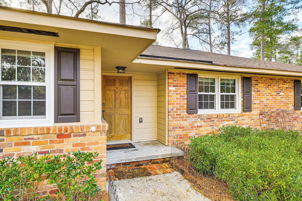 Walk to Powderhouse Polo Fields: Aiken Getaway