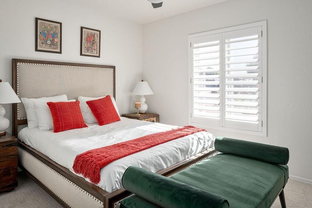 Redfield - Colorful Ranch Home - Must Visit, 사진 5