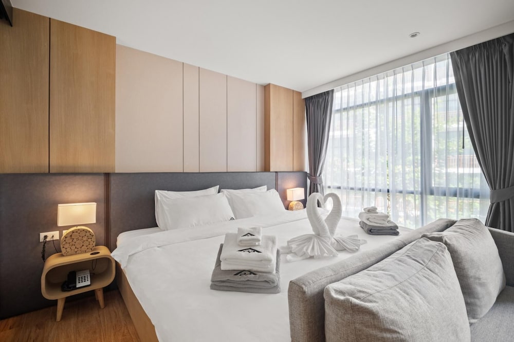 Wyndham Gardens 1321 Studio, 1min to Naithon Beach