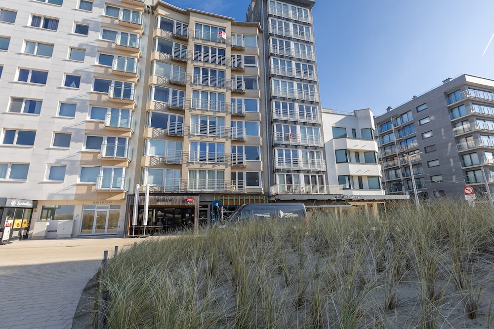 Modern Studio With sea View
