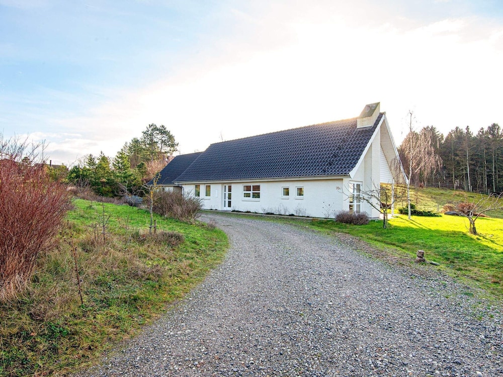 6 Person Holiday Home in Glesborg view 3