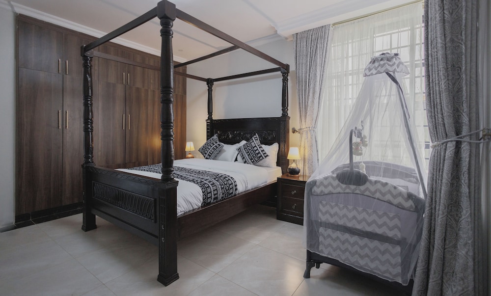 Skyhut Boutique House