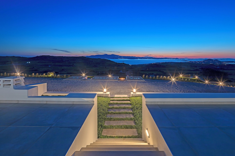 La Grande Vue Private Villas