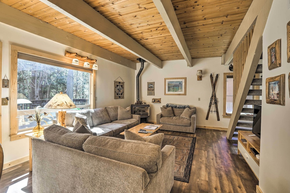Lake Tahoe Vacations - Incline Village Cabin 3 Mi to Lake Tahoe! - Property Image 11