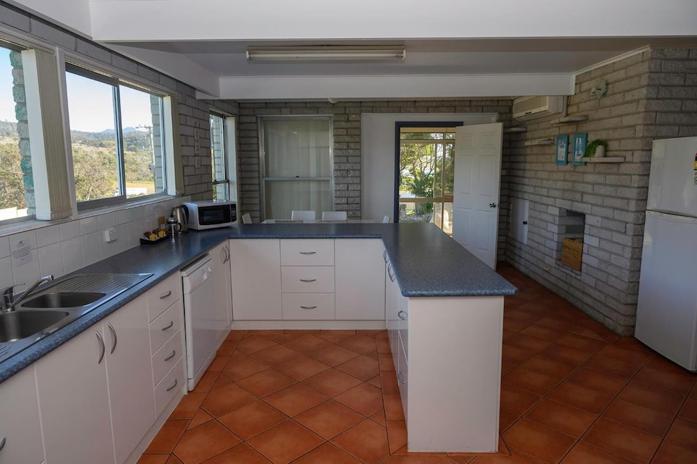 White Sands Estate