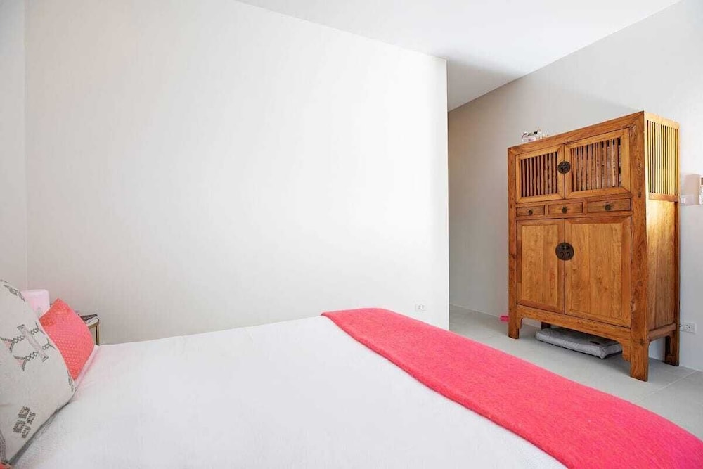 Mediterranean-Asian 3BR Villa Cristina