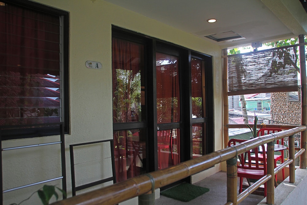 The Lazy Dog Bed & Breakfast