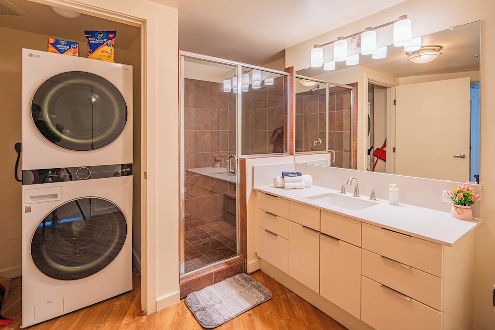 ROVE LIVING/KL - 44 Monroe