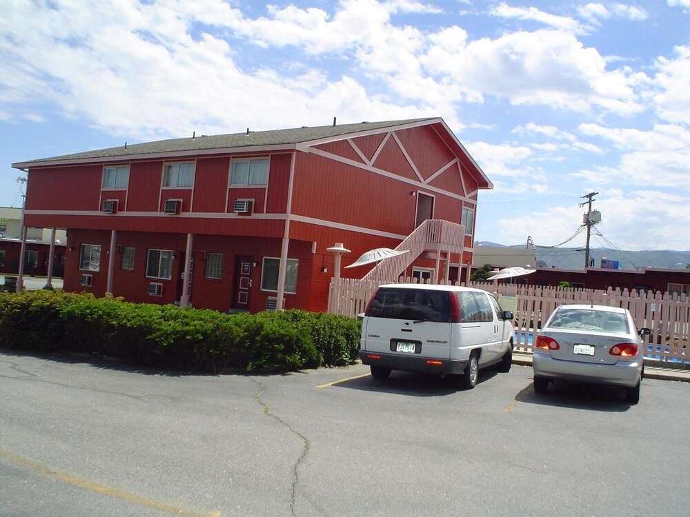 Avenue Motel