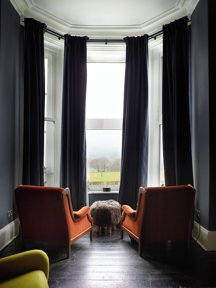 The Royston At Llwynaire