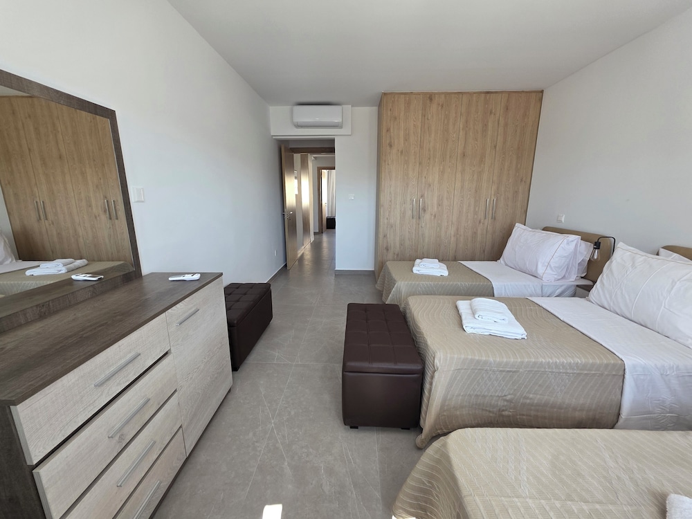 Two-Bedroom Suites by Kentrikon 1924 Boutique Hotel, Old Town